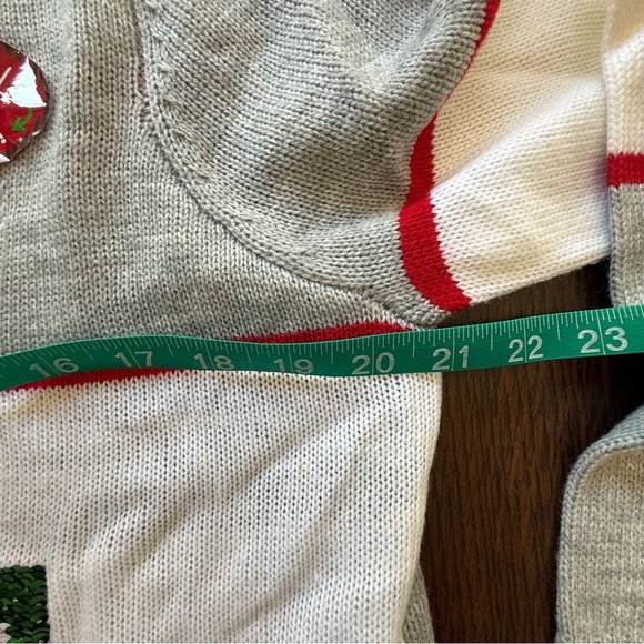 NWT Joe Boxer Gray and Red Team Santa / Reindeer jr. XL Sequins Reversible - Picture 11 of 12